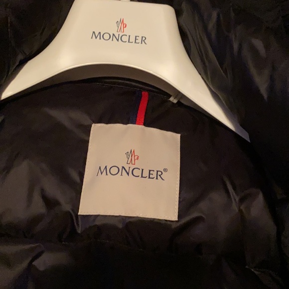 🚨SOLD🚨New Women’s Moncler Nylon Bomber Jacket - Picture 8 of 11